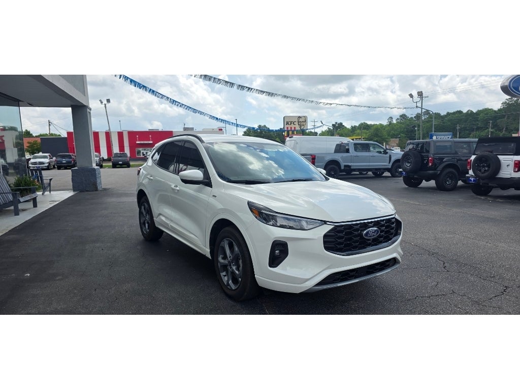 2023 Ford Escape ST-Line Select