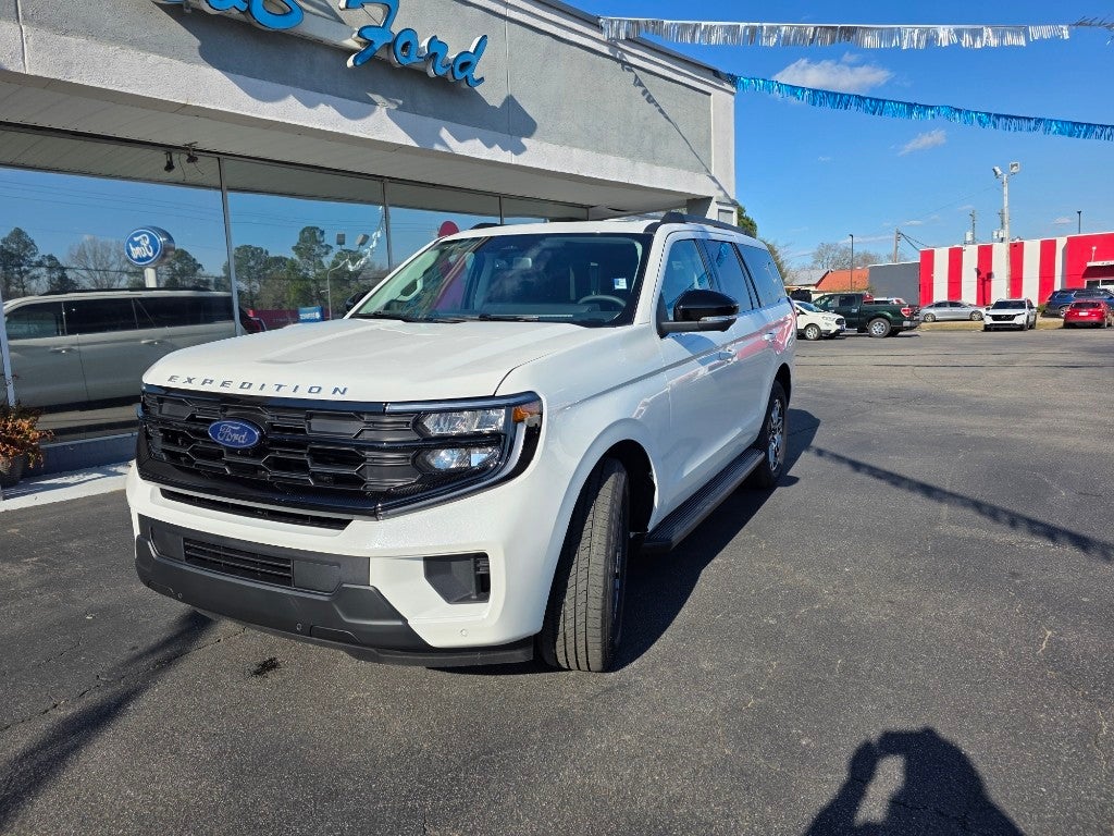 2026 Ford Expedition Active