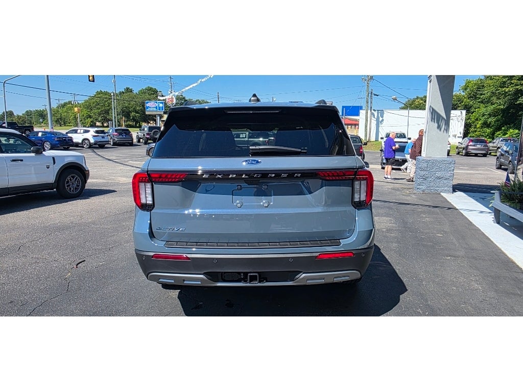 2026 Ford Explorer Active w/200A Pkg