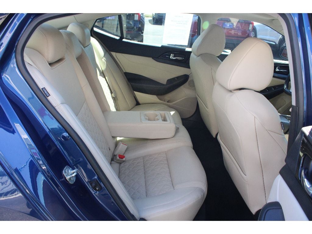 2021 Nissan Maxima Platinum