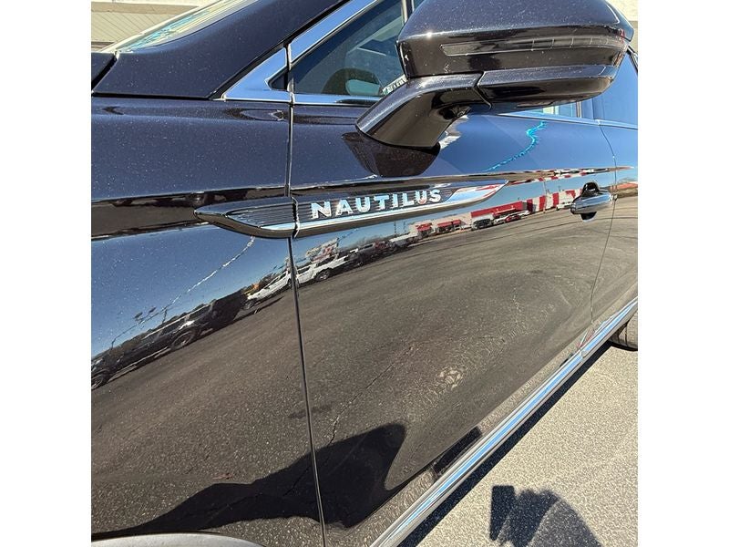 2021 Lincoln Nautilus Reserve