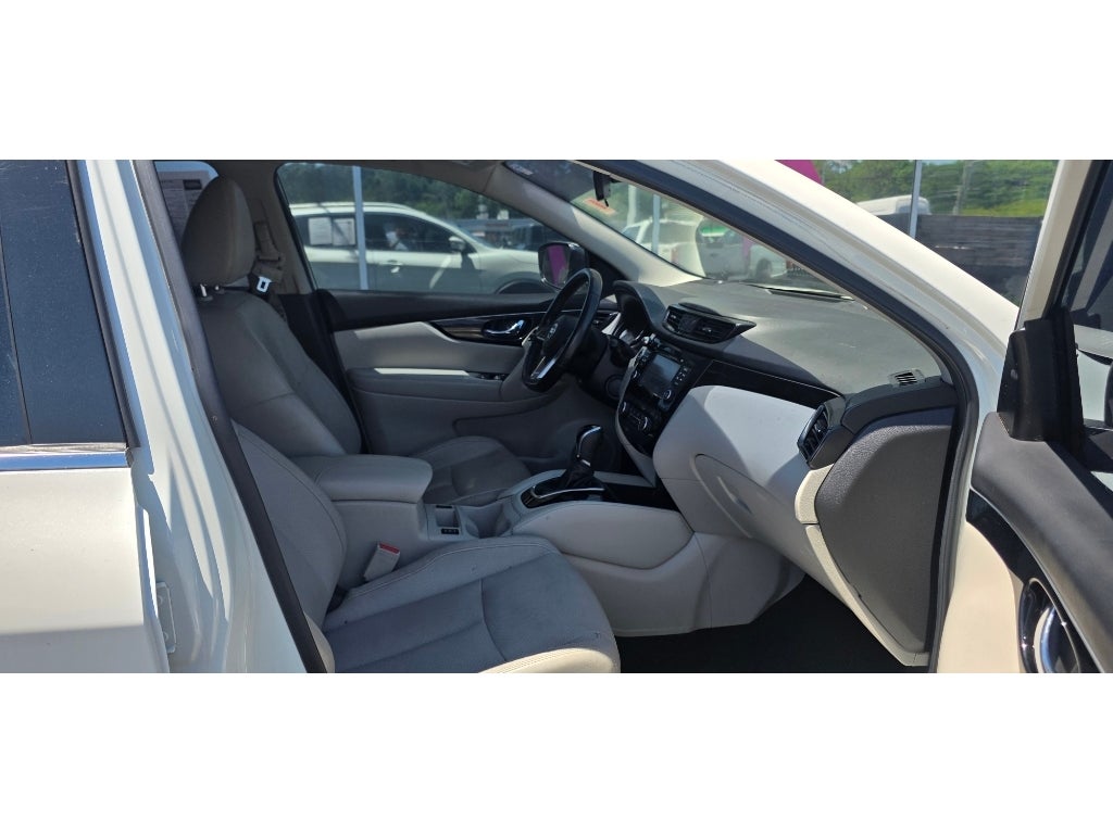 2018 Nissan Rogue Sport SL